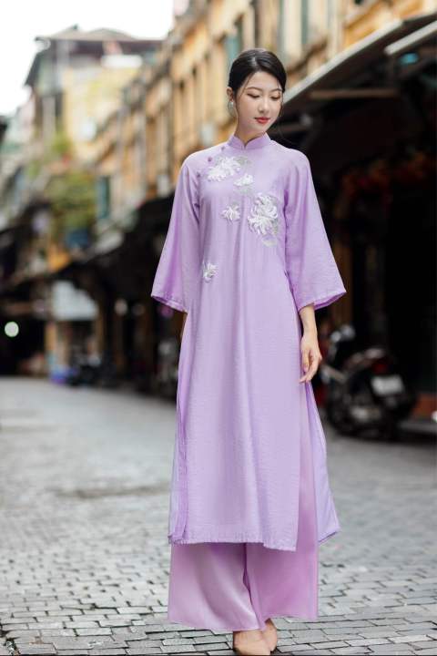 Áo Dài Tím Hoa Cúc Xứ Huế